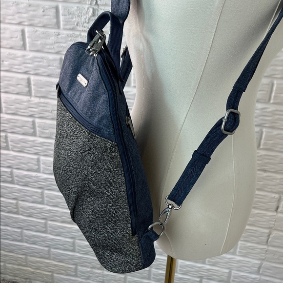 BAGGALLINI ANTI THEFT DENIM AND KNIT TRAVEL CONVERTIBLE BACKPACK SLING BAG RFID - Picture 4 of 14